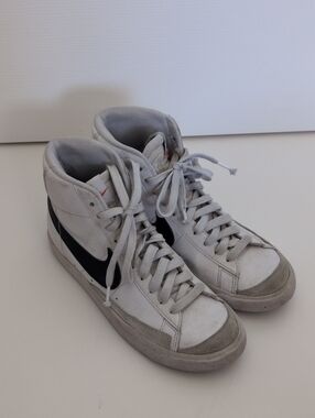 Nike Blazer High Top Sneakers - 5Y